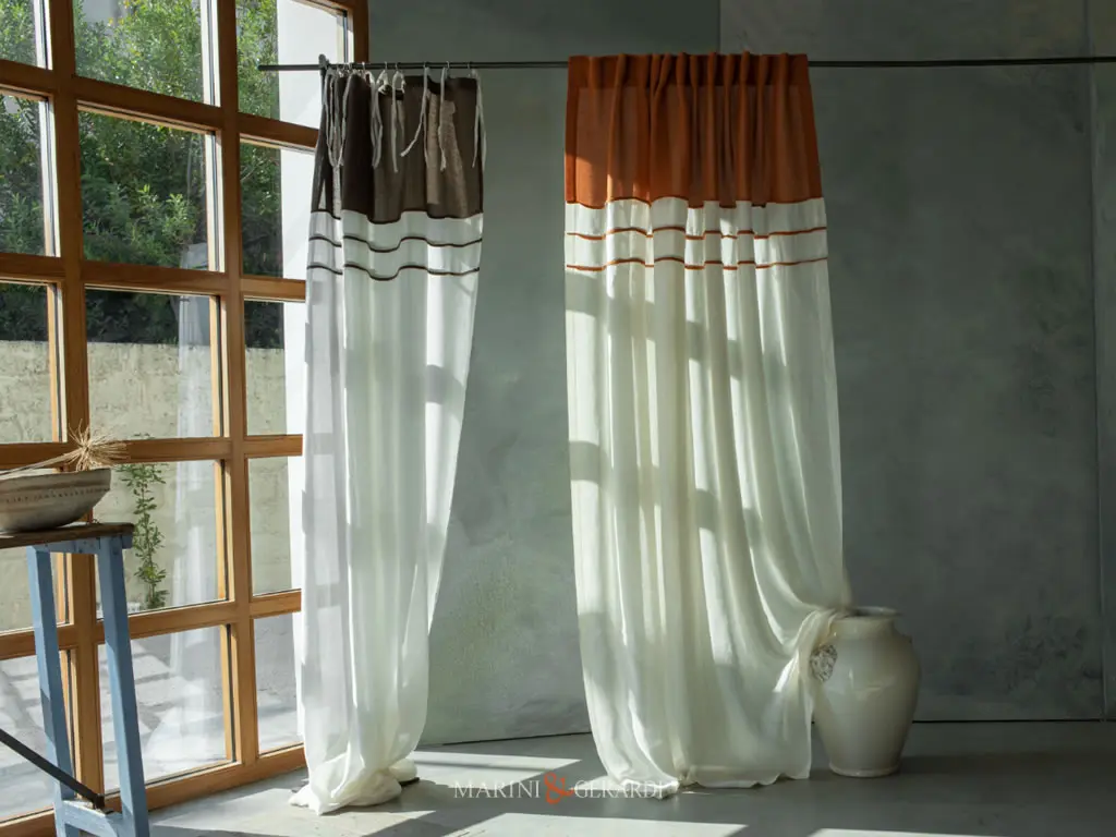 Castro Tenda Con Matovana Moderna Con Inserti A Contrasto Di Colore