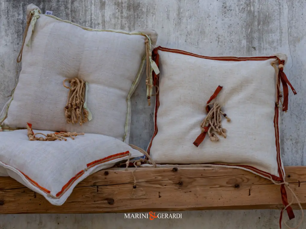 Cuscini Decorativi Grandi Arredo Interni Moderno 50x50 IT096 Cuscini Decorativi Grandi Arredo Interni Moderno 50x50 IT096