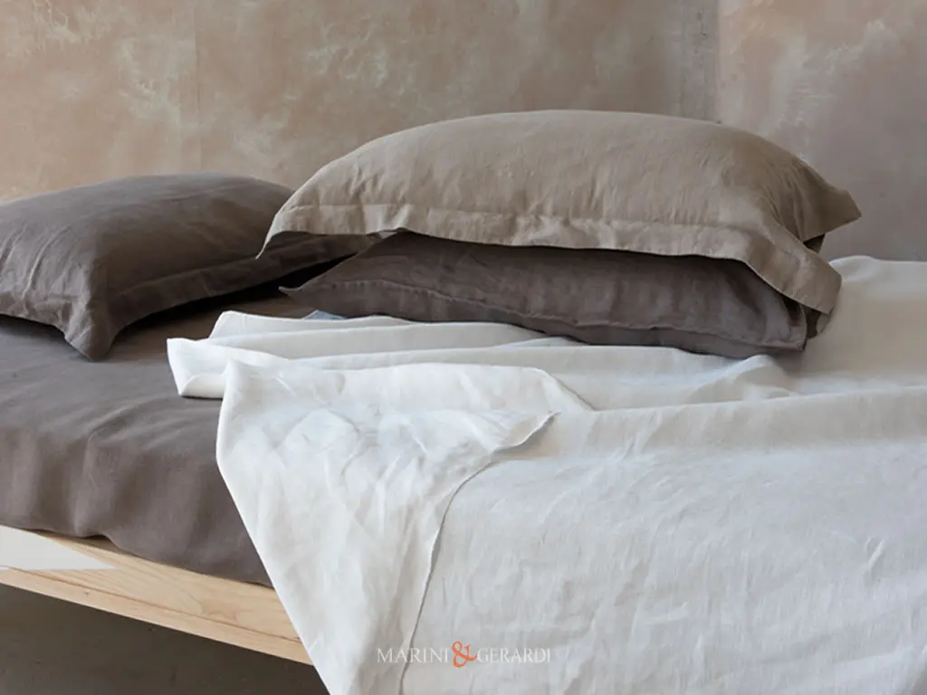Federe Lenzuola Letto In Bianco Collezione Duchessa Biancheria In Lino Federe Lenzuola Letto In Bianco Collezione Duchessa Biancheria In Lino