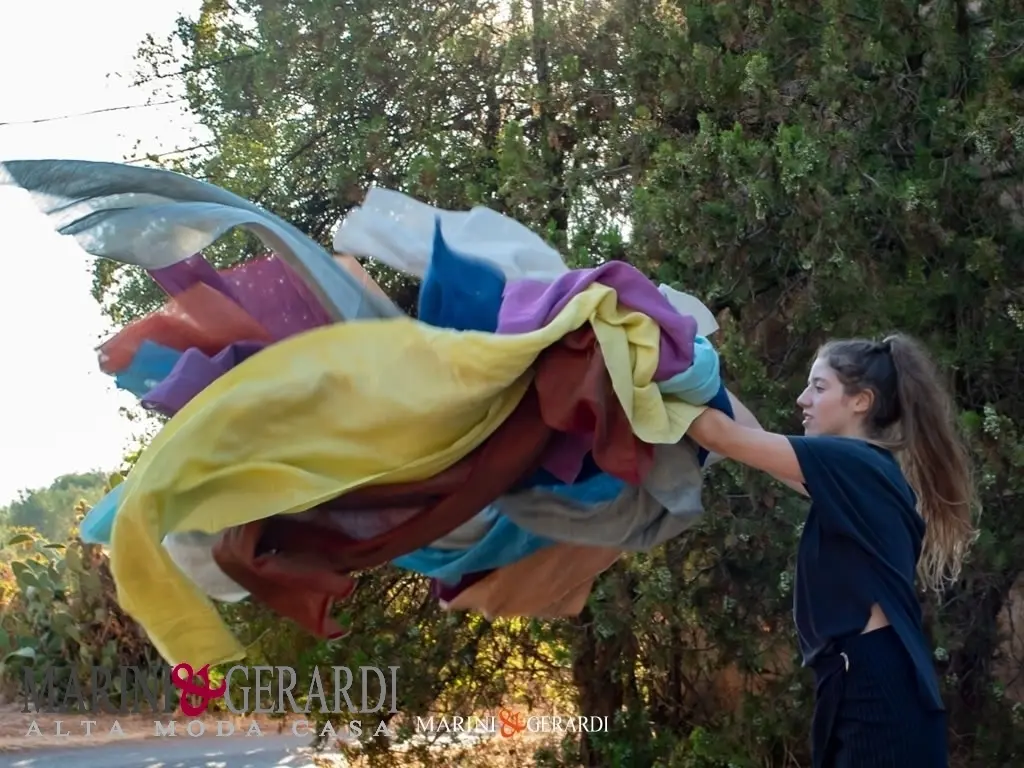 Foulard Da Donna Eleganti In Lino Colorare La Natura Sciarpe Donna in Lino - Foulard con frangia