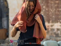 Foulard Da Donna In Lino Rosso Novita Moda Tutte Le Stagioni