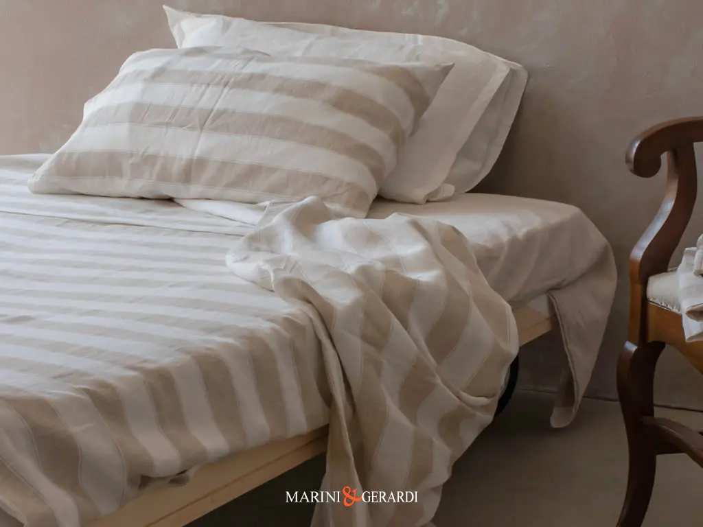 Lenzuola biancheria letto in lino a righe cappuccino Lenzuola biancheria letto in lino a righe cappuccino