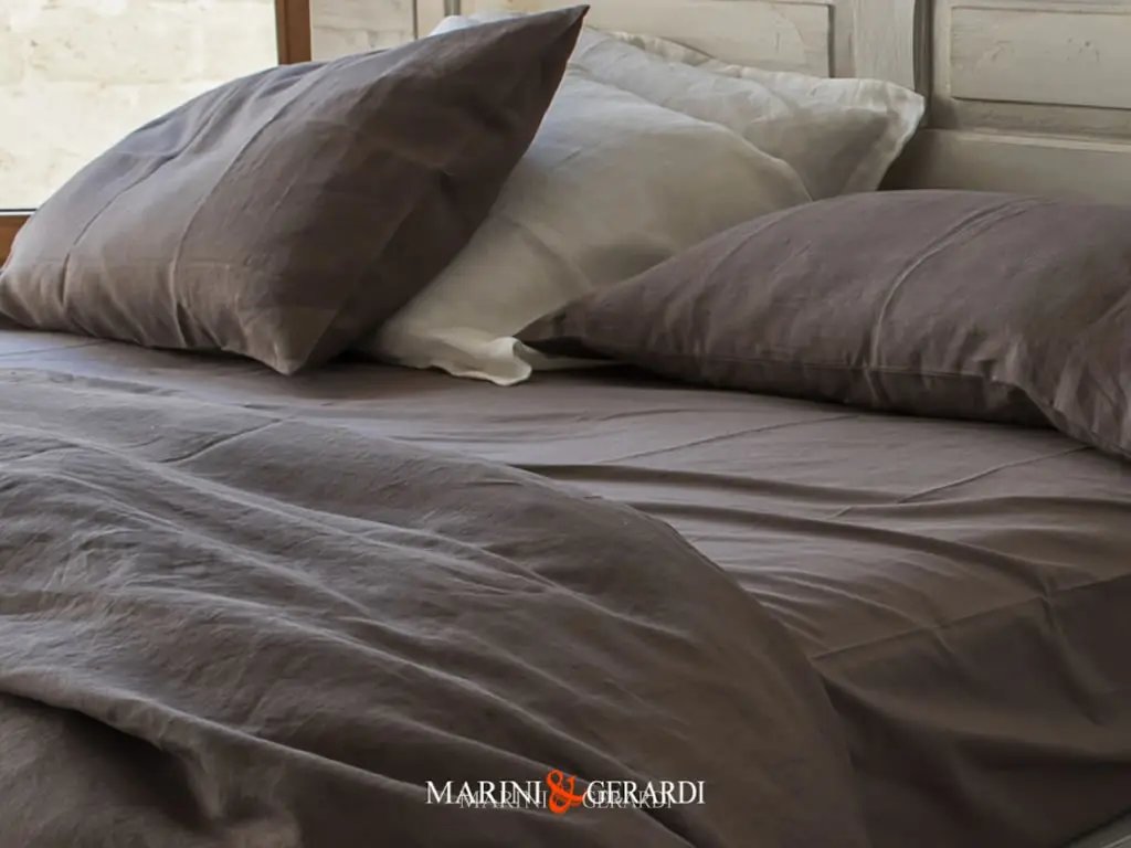 Lenzuola Letto Federe Matrimoniale Tessuto Lino Prelavato Castagno Lenzuola Letto Federe Matrimoniale Tessuto Lino Prelavato Castagno