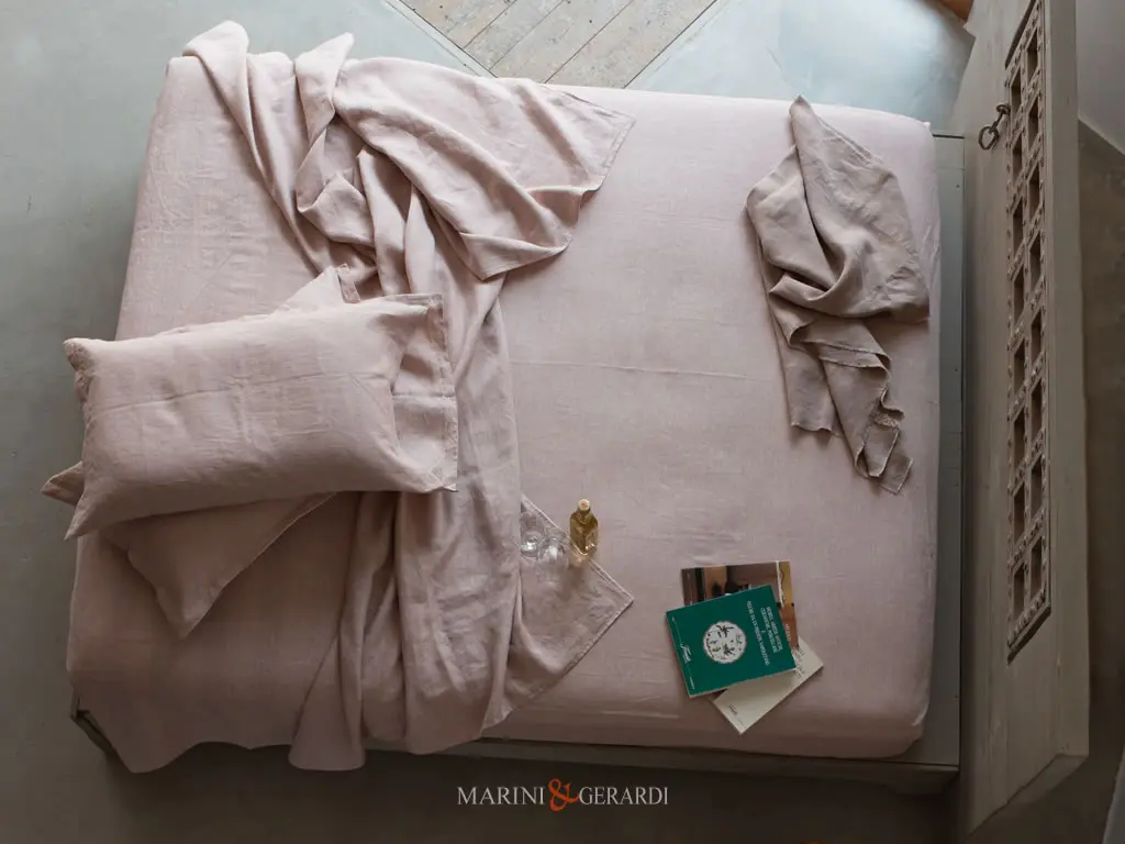 Parure Lenzuola Letto Singolo In Lino Tinta Unita Vino Rose Parure Lenzuola Letto Singolo In Lino Tinta Unita Vino Rose