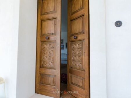 Porta In Legno Di Teak Naturale Bugnata Punta Di Diamante