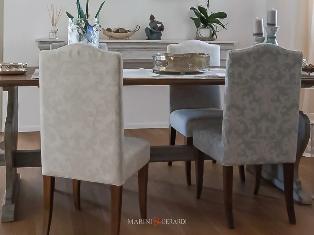 Tessuto Jacquard Sedie Divani Poltrone Con Tavolo Asso Di Coppe In Soggiorno Tessuto Jacquard Sedie Divani Poltrone Con Tavolo Asso Di Coppe In Soggiorno