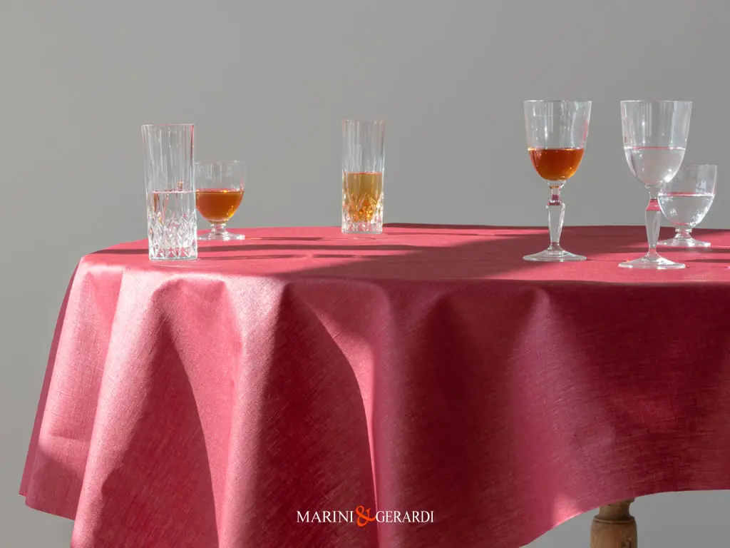 Tessuto Lino Resinato Per Tovaglia Antimacchia Bordeaux Tessuto Lino Resinato Per Tovaglia Antimacchia Bordeaux