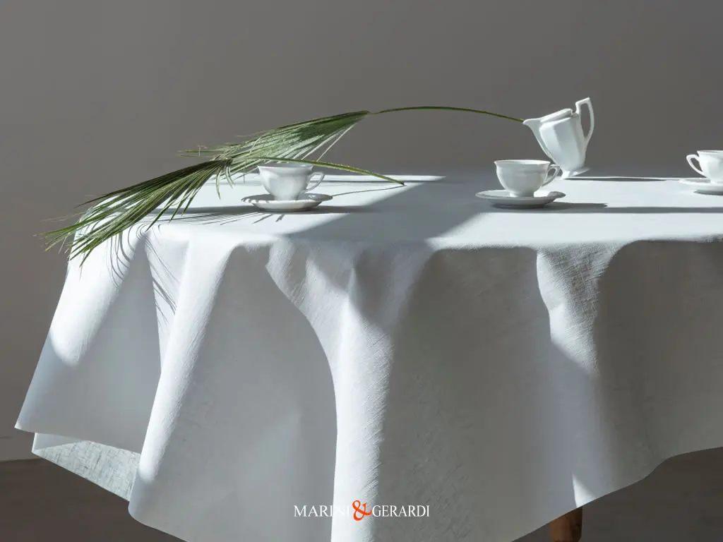 Tovaglia Antimacchia Lino Idrorepellente Colore Bianco Tovaglia Antimacchia Lino Idrorepellente Colore Bianco