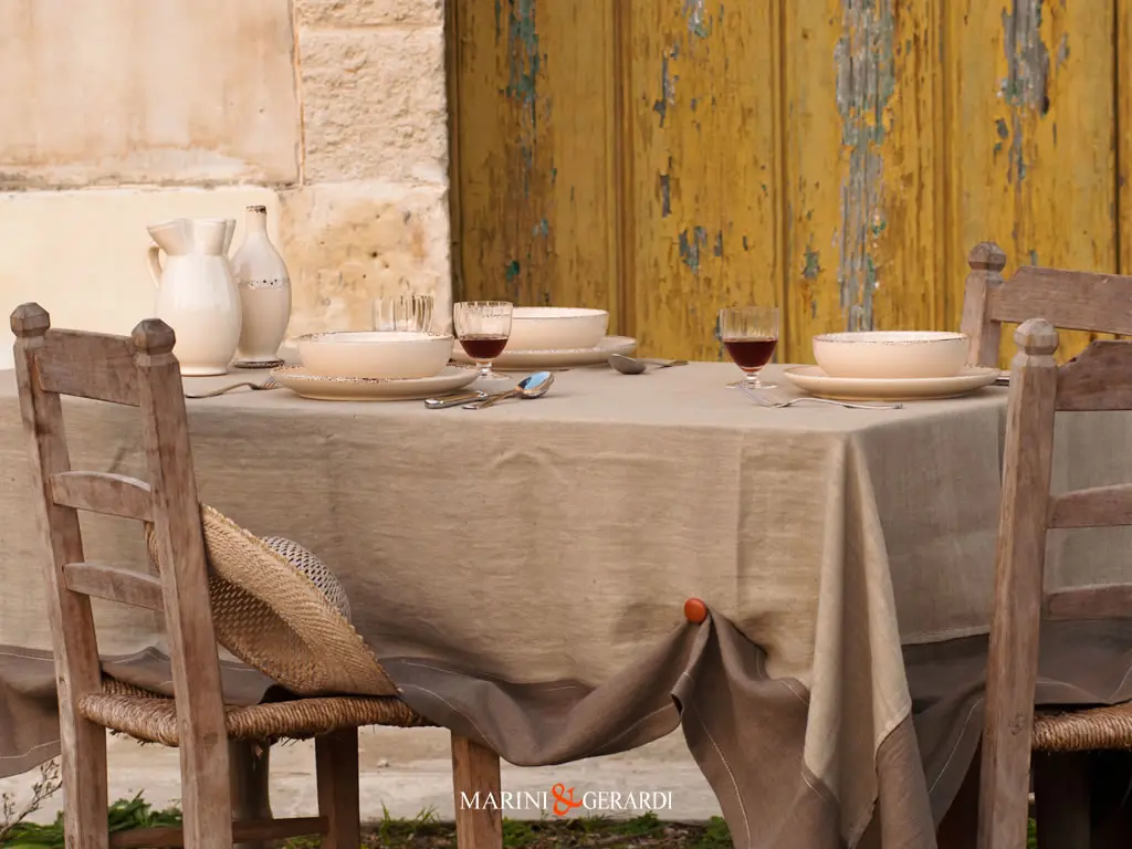 Tovaglia Da Cucina Moderna Con Bordo Tabacco Base Caffellatte Tovaglie lino da tavola Da Cucina Moderna Con Bordo Tabacco Base Caffellatte