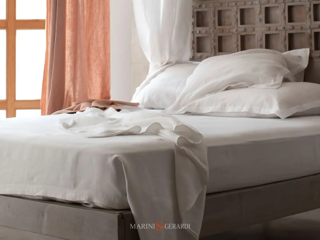 Set Lenzuola Matrimoniali Letto In Lino Tessuto Acaya Bianco - Marini e Gerardi Set Lenzuola Matrimoniali Letto In Lino Tessuto Acaya Bianco