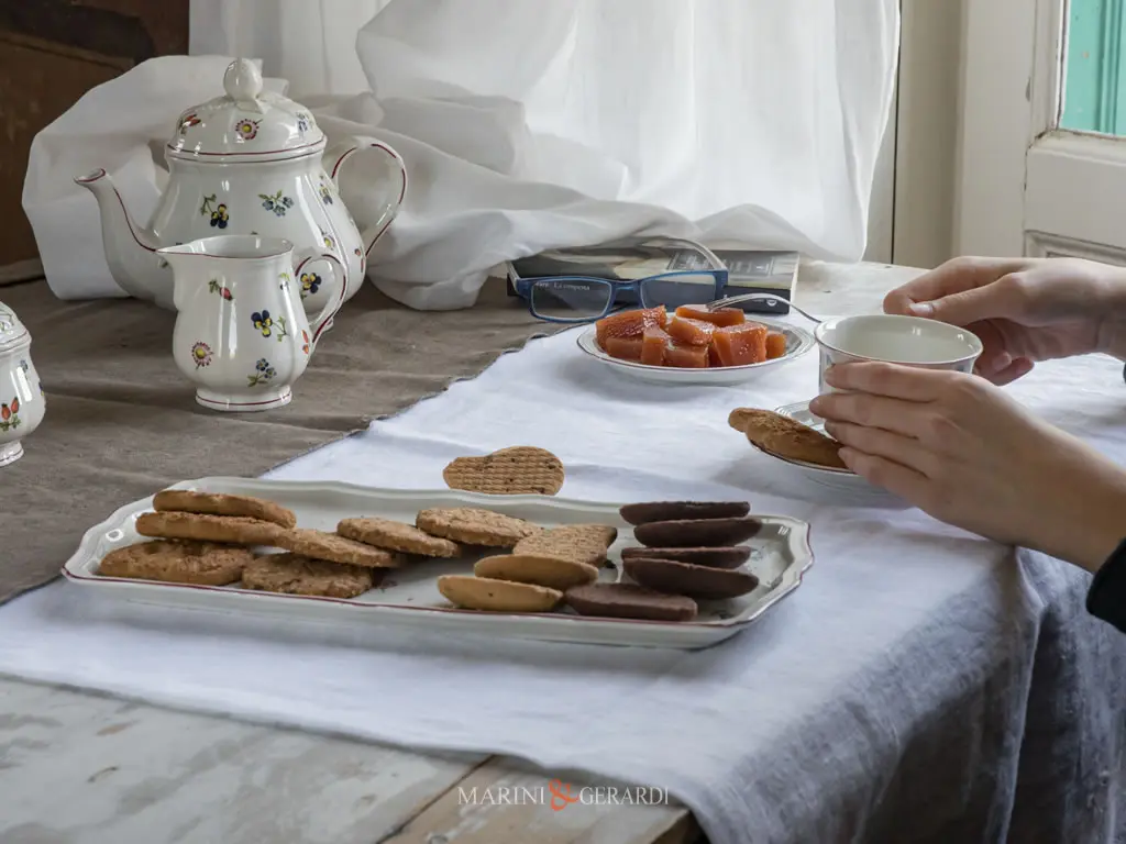 Runner Tavola Centrotavola Eleganti Tessuto Lino Tabacco Bianco Runner Tavola Centrotavola Eleganti Tessuto Lino Tabacco Bianco