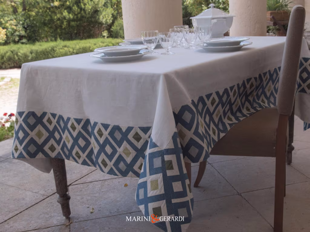 Tovaglie Da Tavola Ini Lino Deco Rombi Blu Tovaglie Da Tavola Ini Lino Deco Rombi Blu
