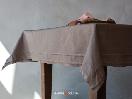 Tovaglia Antimacchia In Lino No Stress Rettangolare Tinta Unita Fango