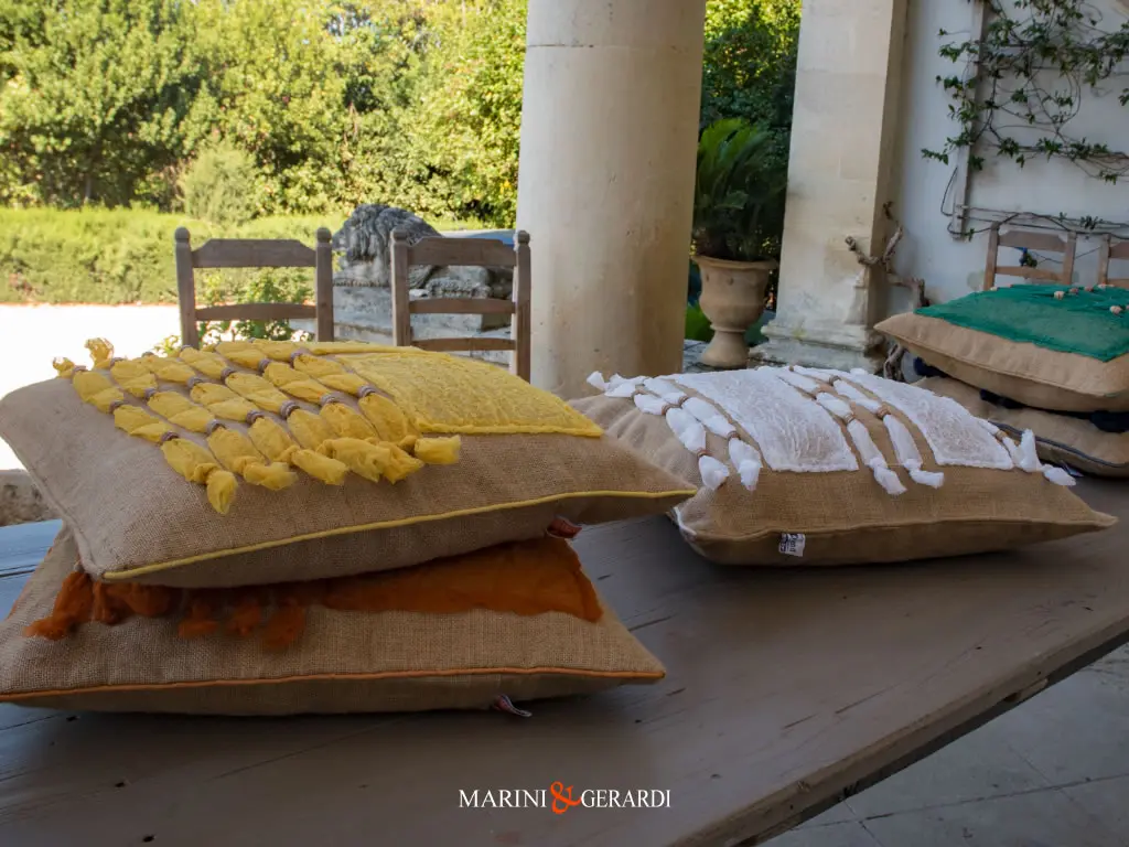 Cuscini Arredo Per Divani In Juta Organza Stropicciata Cuscini Arredo Per Divani In Juta Organza Stropicciata