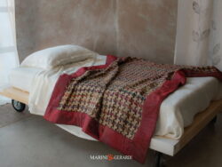 Coperta Letto Elegante In Seta Bordo Rosso Shantung