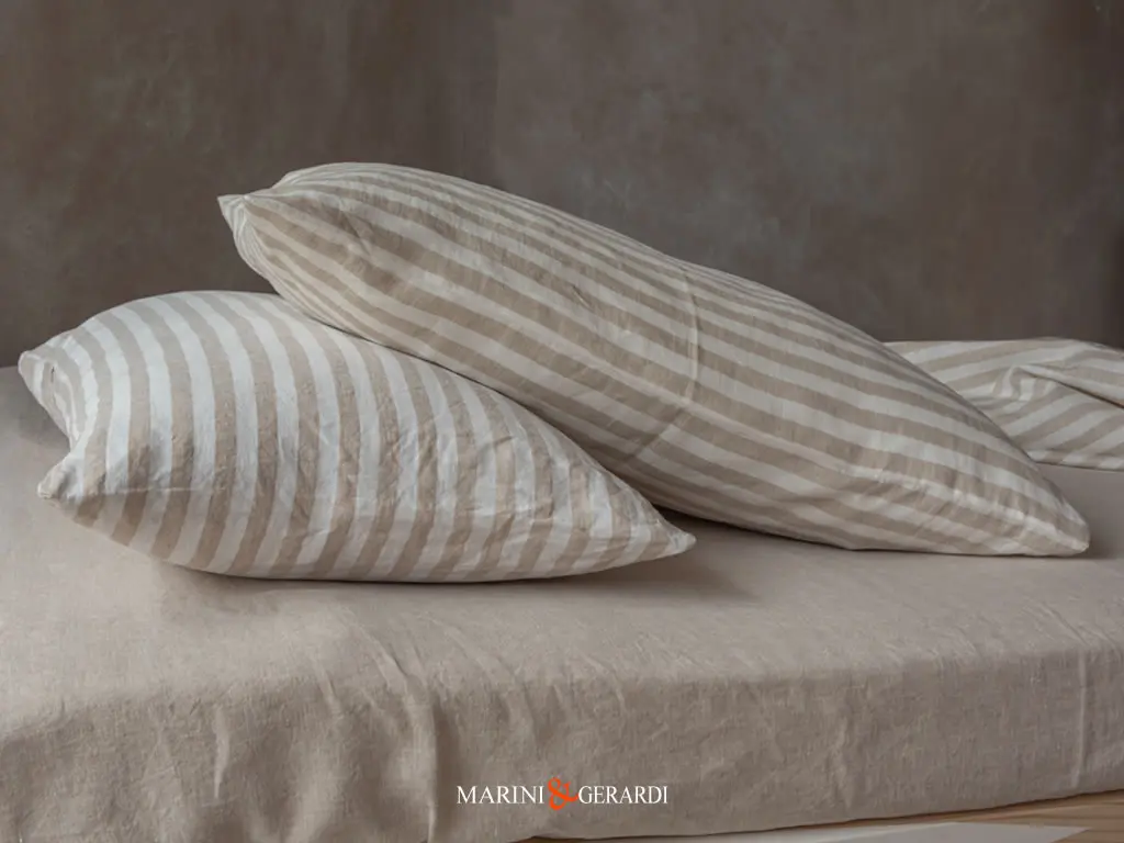 Federe Cuscini In Lino Biancheria Letto A Righe Colore Cappuccino Sahara Federe Cuscini In Lino Biancheria Lett