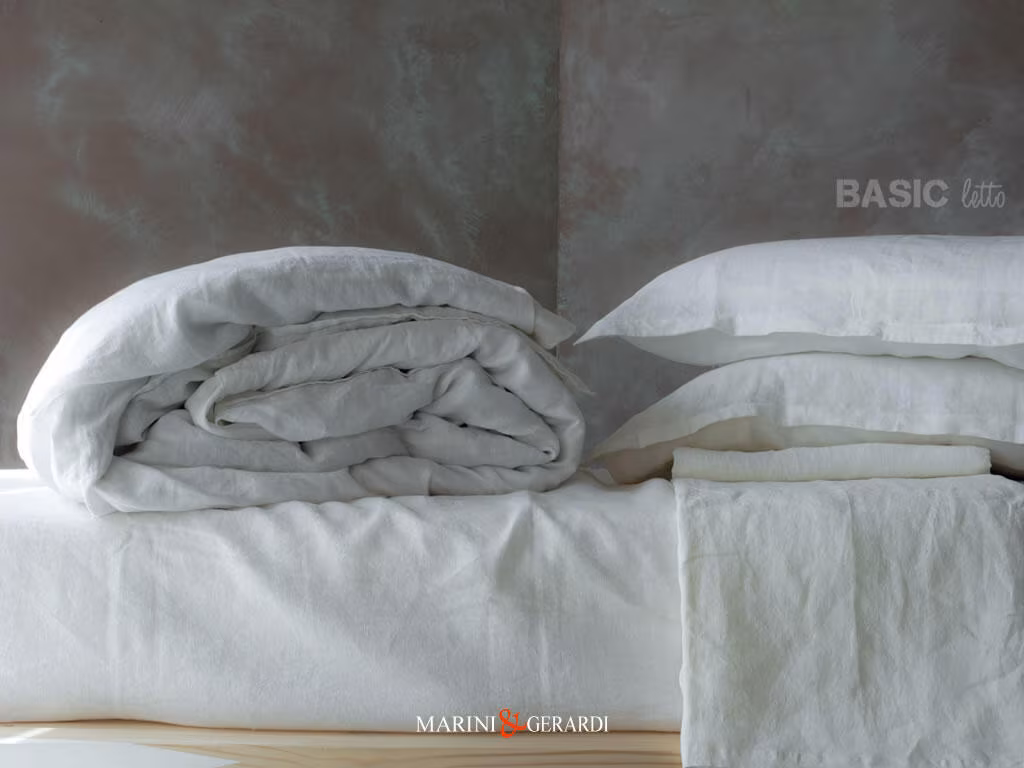 Guanciali Piumi D Oca Letto Matrimoniale Copripiumino Basic Letto Guanciali Piumi D Oca Letto Matrimoniale Copripiumino Basic Letto