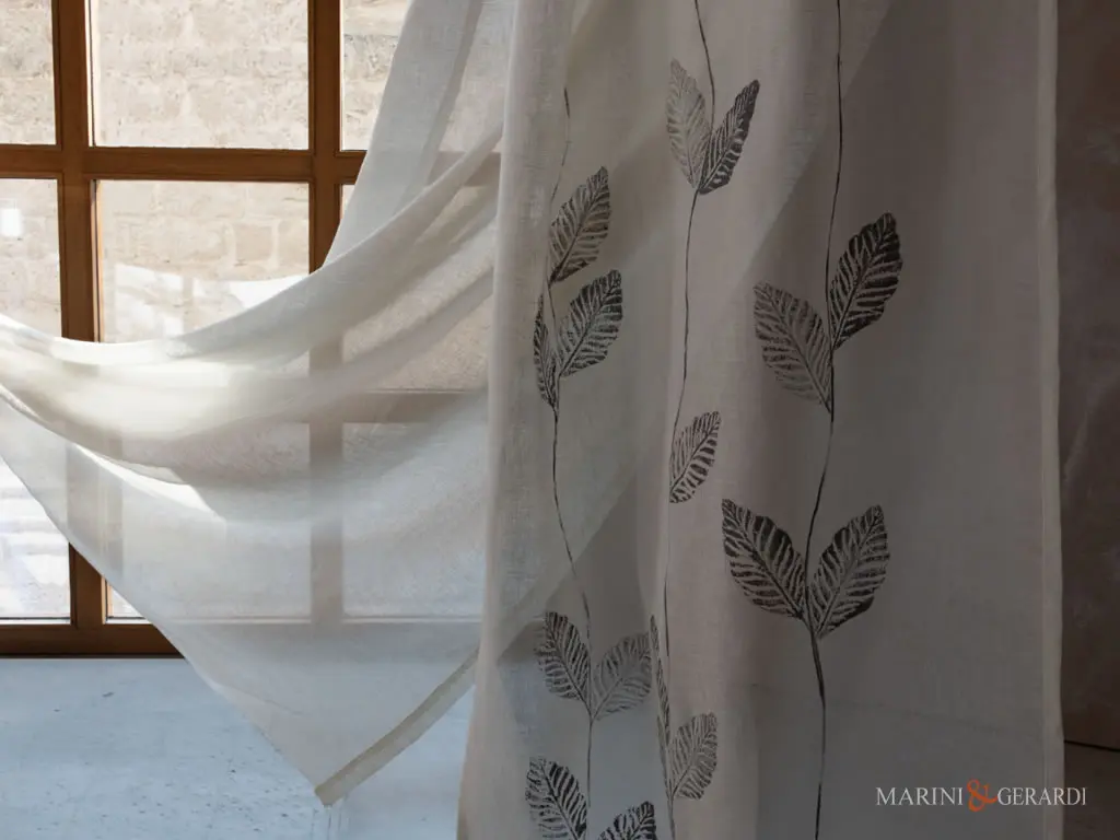 Tenda Interni Doppio Telo Minerva In Lino .bianco Trasparente Design Foglie Tenda Interni Doppio Telo Minerva In Lino .bianco Trasparente Design Foglie