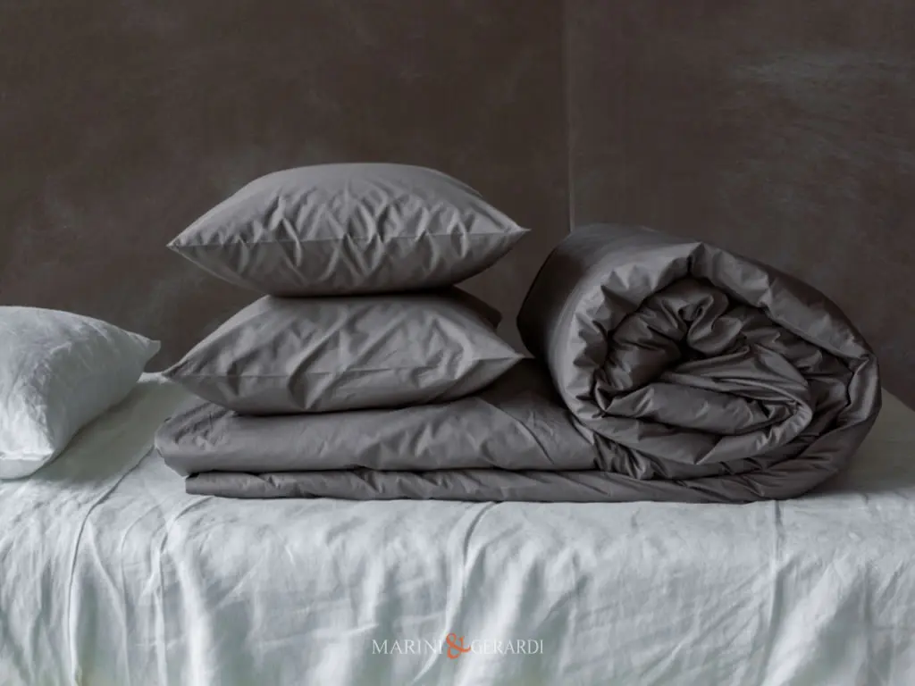 Copripiumino Cotone Con Federe Cuscino Letto In Noce Olimpia Copripiumino Cotone Con Federe Cuscino Letto In Noce Olimpia