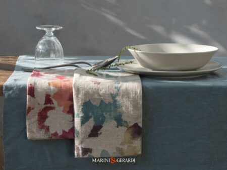 tovaglioli design fiori acqurello fucsia e blu in misto lino trastevere