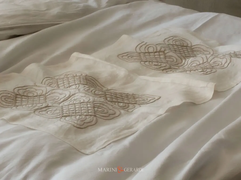 copripiumino in lino classic in lino con ricamo copripiumino in lino classic in lino con ricamo