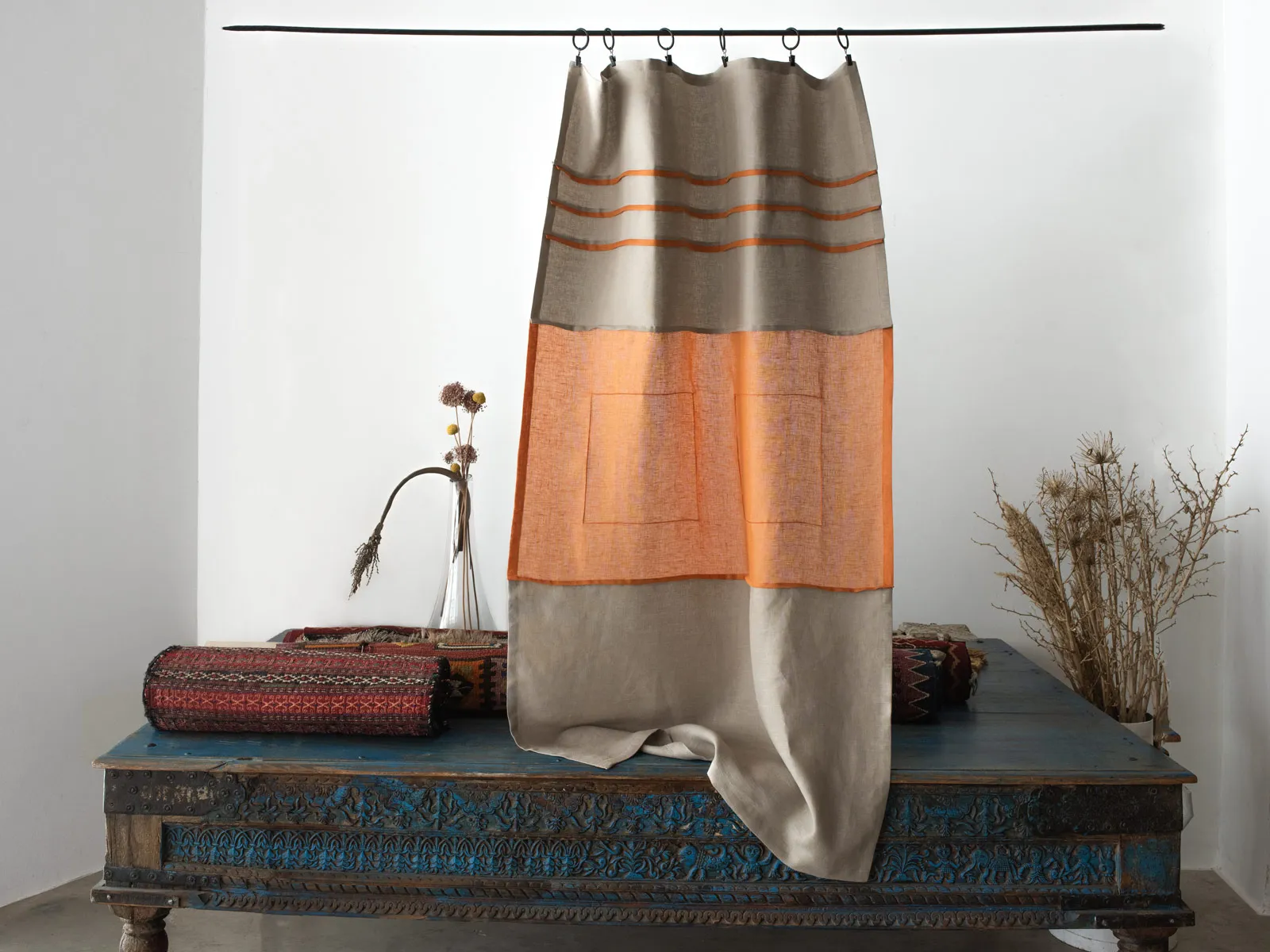 Tendine a vetro moderne soggiorno inserto arancio tavolo indiano Tendine a vetro moderne soggiorno inserto arancio tavolo indiano