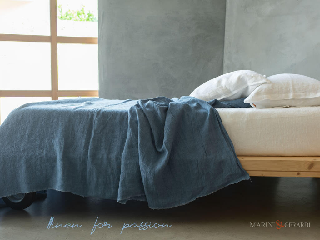 RISVEGLI completo letto in lino stropicciato delave blu savona completo letto in lino stropicciato delave blu savona