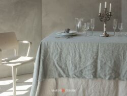 tessuto per tovaglie di lino grigio perla e salvia sua signoria