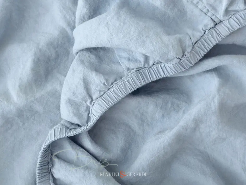 lenzuolo con angoli di cotone stropicciato azzuro lenzuolo con angoli di cotone stropicciato azzuro