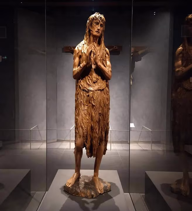 donatello maddalena 1453 1455 legno di gattice altezza 185 cm firenze donatello maddalena 1453 1455 legno di gattice altezza 185 cm firenze