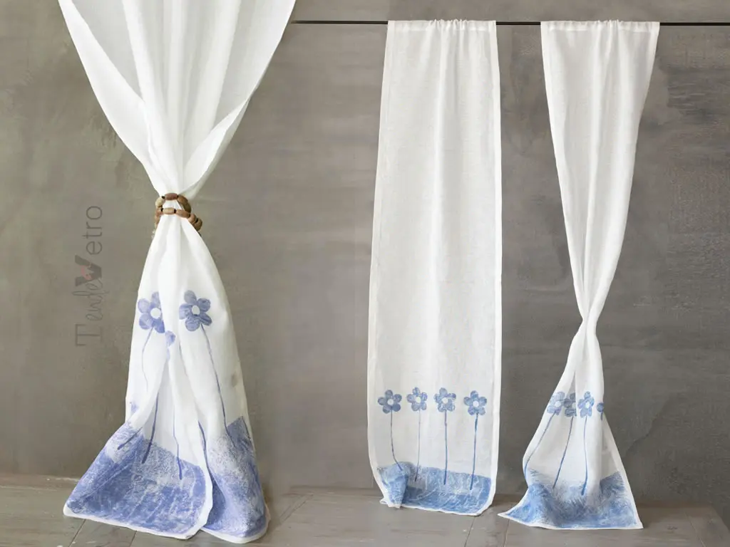 Tende a vetro classiche in lino design blu Tende a vetro classiche in lino design blu