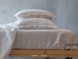 Lenzuola singole con angoli lino stropicciato bianco