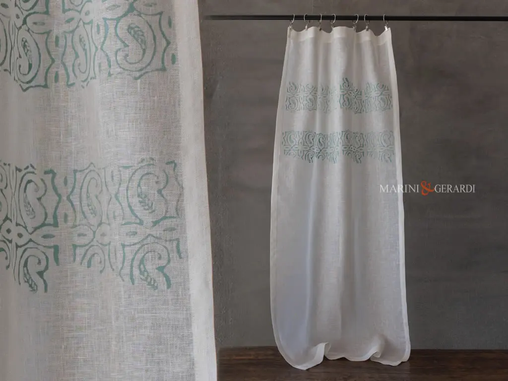 Tendine a vetro confezionate disegno cashmere verde - Marini e Gerardi Tendine a vetro confezionate disegno cashmere verde - Marini e Gerardi