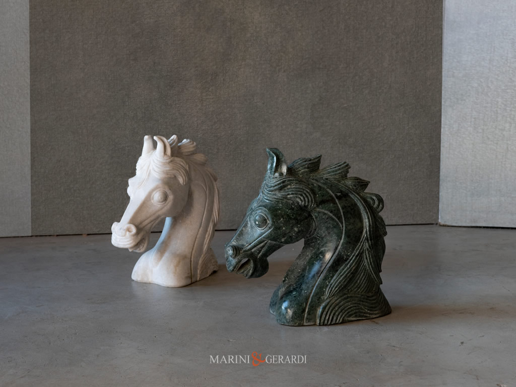 Scultura testa di cavallo in marmo idea regalo