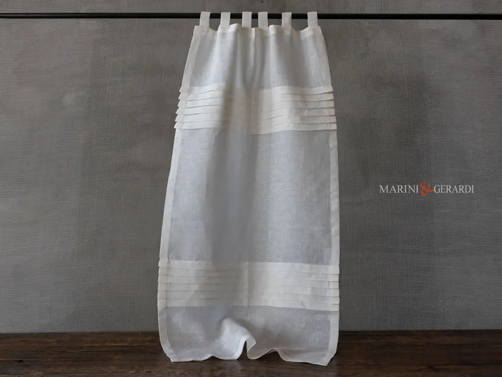 Tende plissettate a vetro eleganti in lino Tende plissettate a vetro eleganti in lino