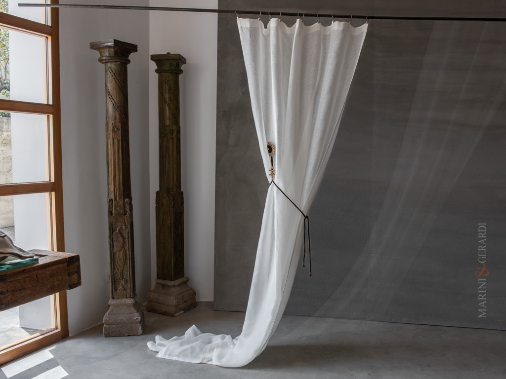 Tenda soggiorno in lino moderna in bianco