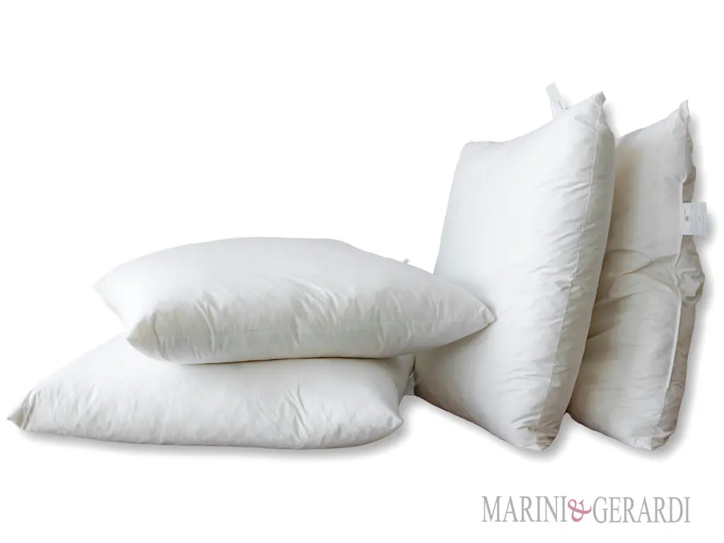 Imbottitura cuscini 55x55 in soffice microfibra siliconata Imbottitura cuscini 55x55 in soffice microfibra siliconata