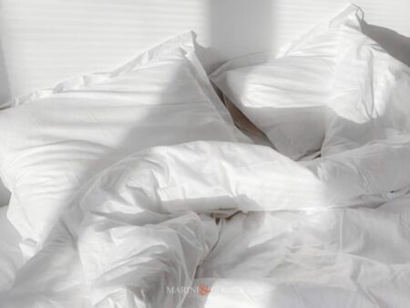 Tessuto per lenzuola in raso di cotone sateen bianco ottico