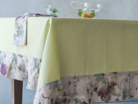 Tovaglie antimacchia belle colore verde pistacchio bordo fiori in linoi