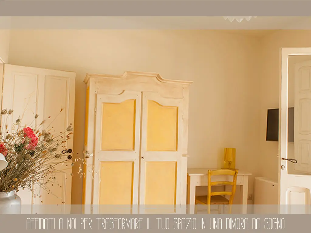 Arredo stanza da letto armadio shabby chic in giallo marini e gerardi Arredo stanza da letto armadio shabby chic in giallo marini e gerardi