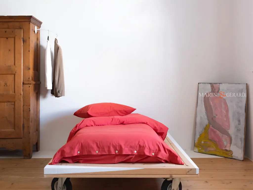 Copripiumino singolo moderno cotone stropicciato rosso con letto ruote Copripiumino singolo moderno cotone stropicciato rosso con letto ruote