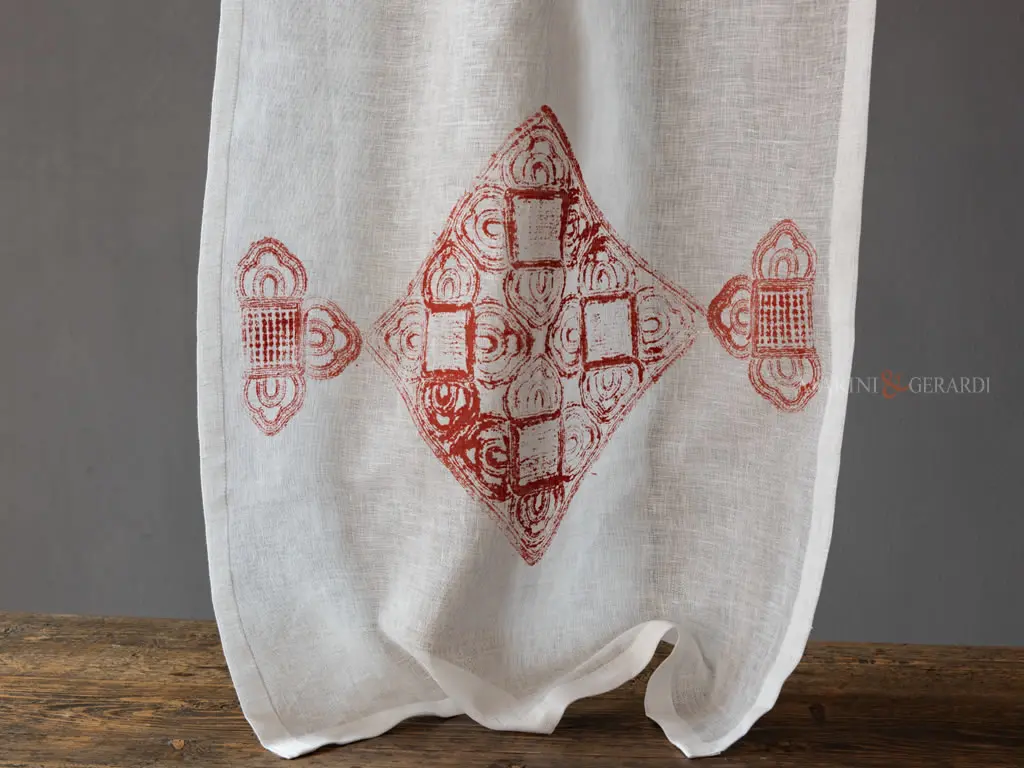 Tendine per finestre piccole design moderno rosso mattone Tendine per finestre piccole design moderno rosso mattone