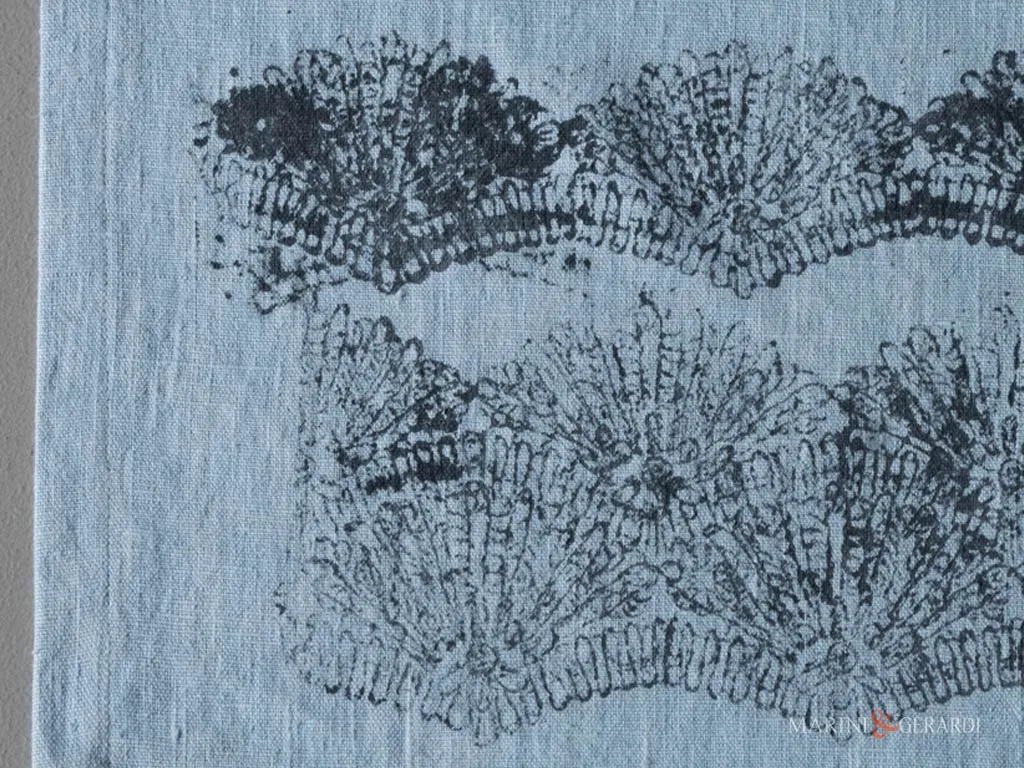 Tovagliette americane tessuto in lino celeste set 2 pz Tovagliette americane tessuto in lino celeste set 2 pz