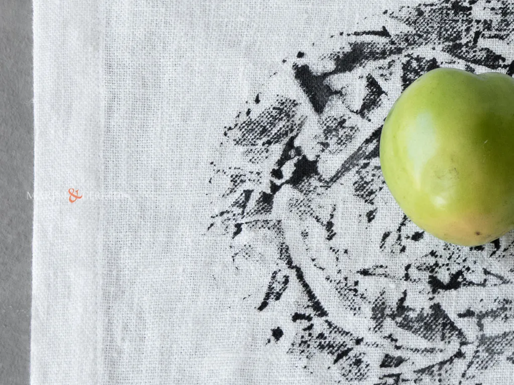 Tovagliette americane stoffa lino con pomodoro verde Tovagliette americane stoffa lino con pomodoro verde