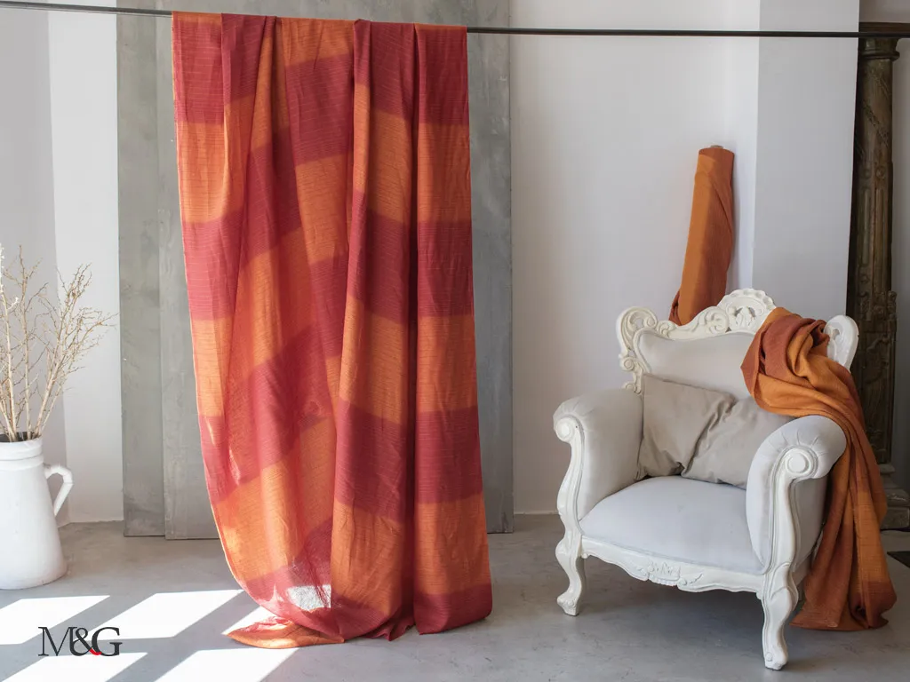 Tende confezionate altezza 3 metri di lino rosso arancio Tende confezionate altezza 3 metri di lino rosso arancio