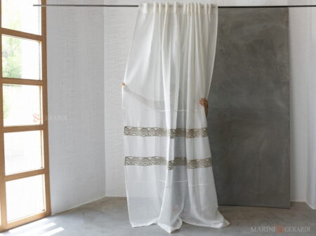 Tende eleganti classiche per camera da letto