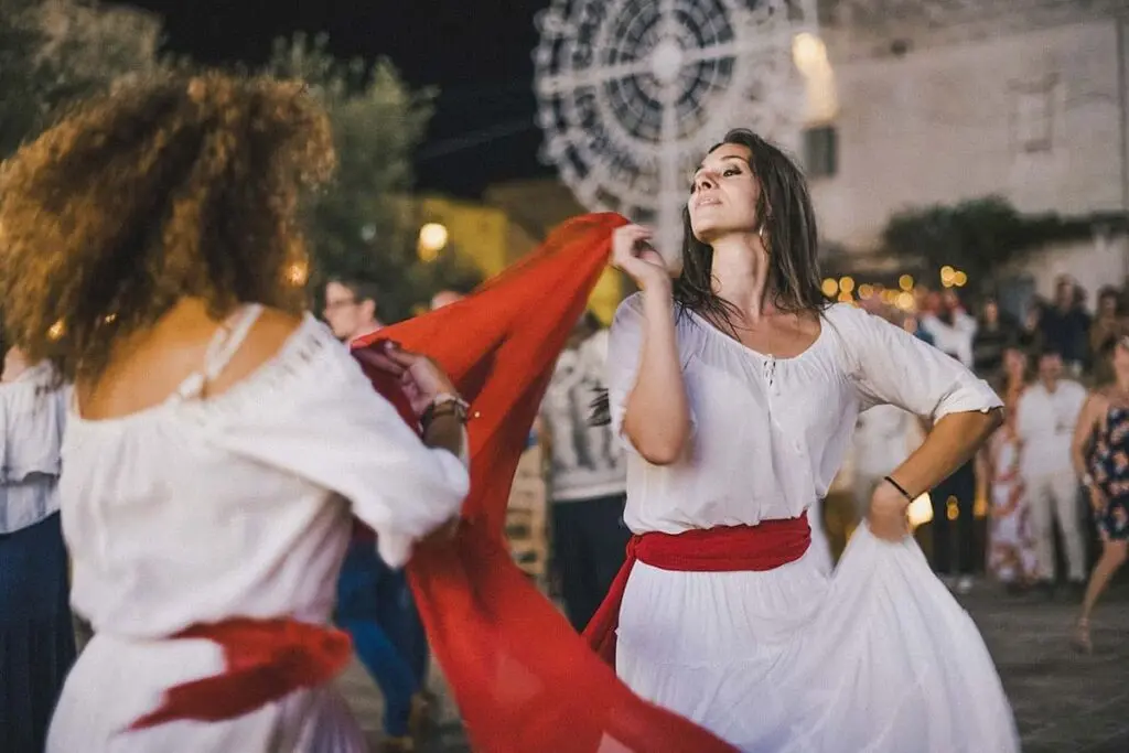 Borgo egnazia ballo della pizzeca Borgo egnazia ballo della pizzeca