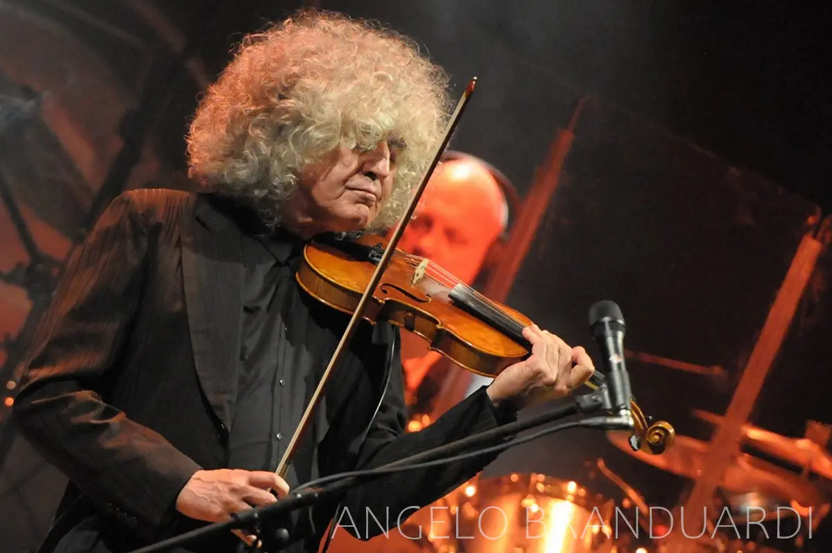 Angelo branduardi omaggio a hildegard von bingen.pg Angelo branduardi omaggio a hildegard von bingen.pg