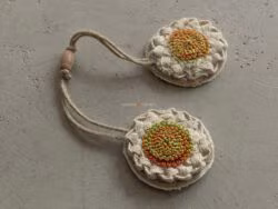 Fermatende calamita per tende con 2 fiori a magnete particolari
